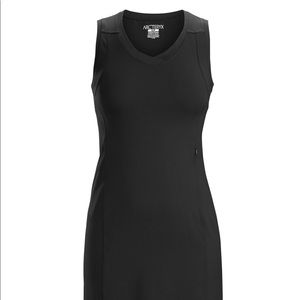 Arc’teryx Black Dress Small